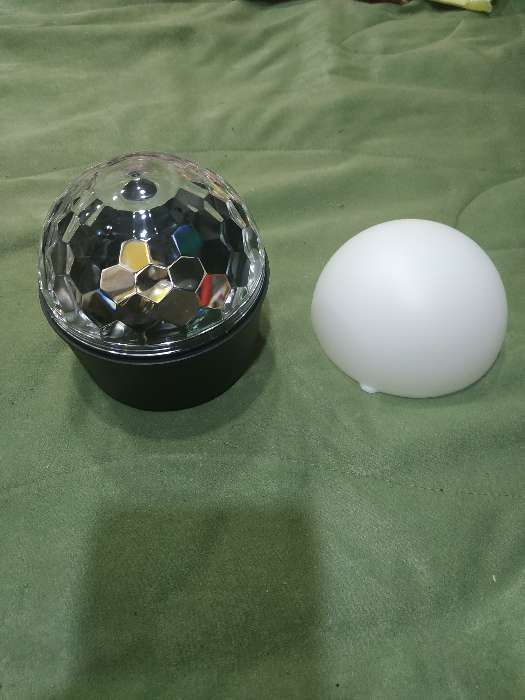 Фотография покупателя товара Световой прибор «Хрустальный шар» 10 см, динамик, AUX, свечение RGB, 220 В - Фото 2