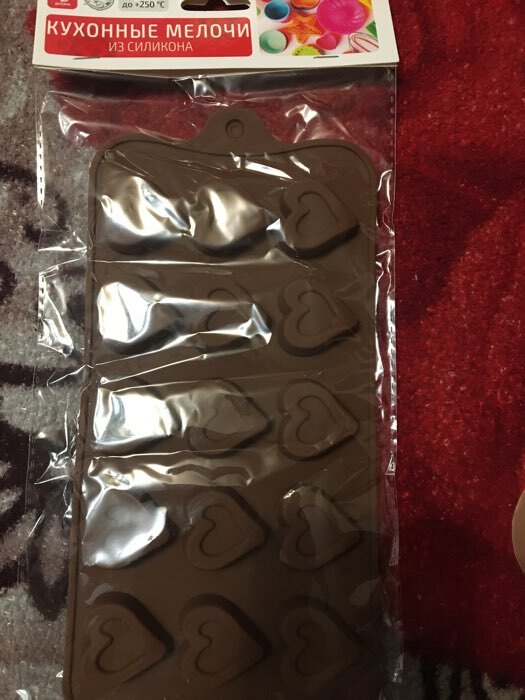 Фотография покупателя товара Форма для шоколада Доляна «Сердечко», силикон, 21×10 см, 15 ячеек (2,7×2,8 см), цвет МИКС - Фото 2