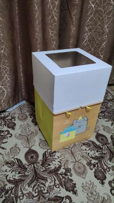 Фотография покупателя товара Пакет подарочный квадратный, упаковка, «С днём рождения», 30 х 30 х 30 см