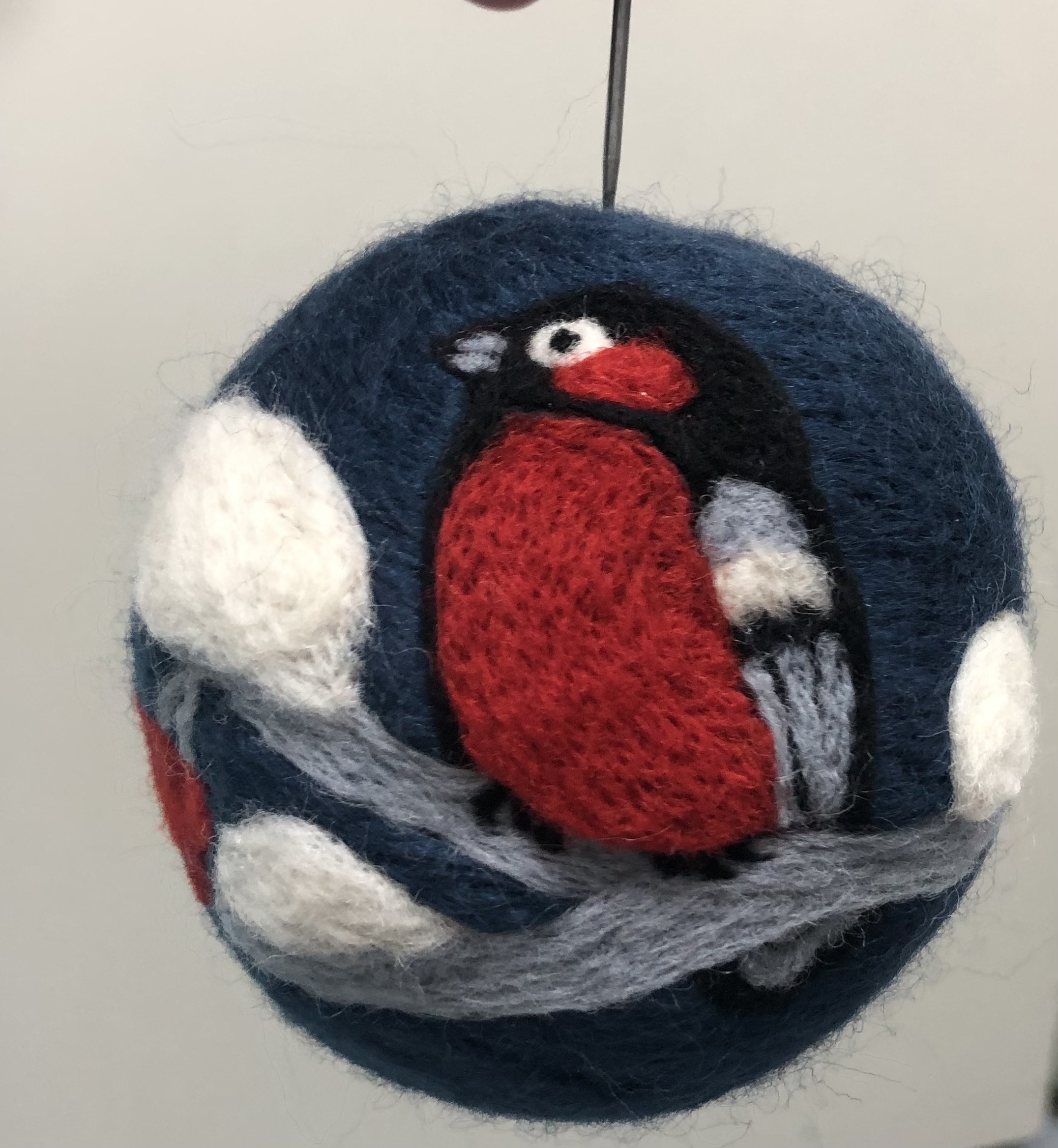 Фотография покупателя товара Ёлочный шар из шерсти на новый год «Снегирь на ветке», новогодний набор для творчества - Фото 7