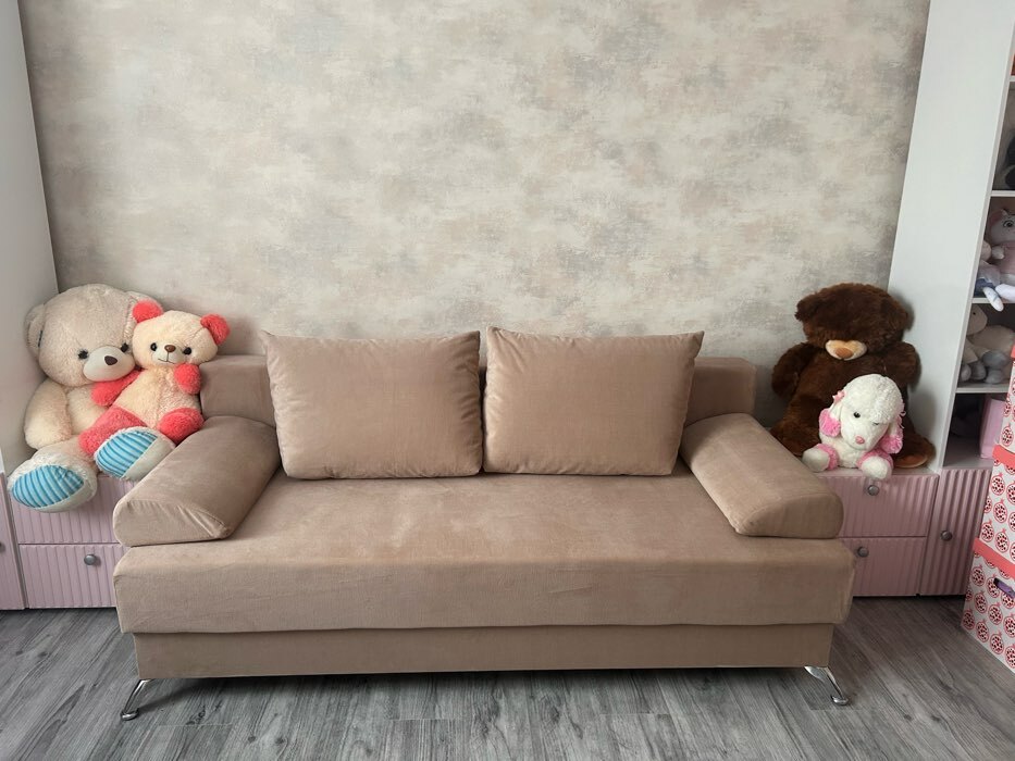 Фотография покупателя товара Прямой диван «Юность 11», механизм еврокнижка, пружинный блок, велюр, цвет бежевый - Фото 4