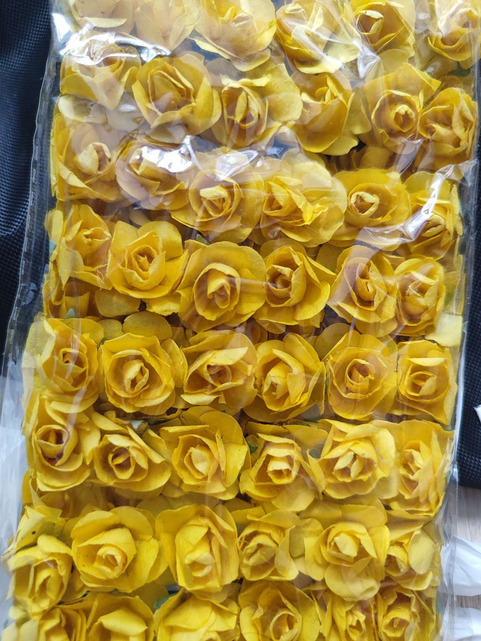 Фотография покупателя товара Декор для творчества "Букет из роз" (1 набор=1 букету) в букете 12 цветков МИКС 8 см - Фото 1