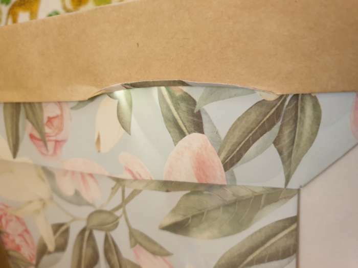 Фотография покупателя товара Пакет подарочный крафтовый с пластиковым окном, упаковка, «Цветы», 31 х 26 х 11 см