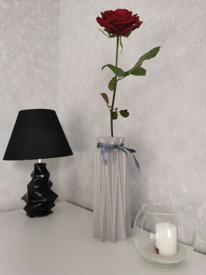 Фотография покупателя товара Ваза-шар "Классика" с белой свечой, 12×10 см, 9 ч, стекло