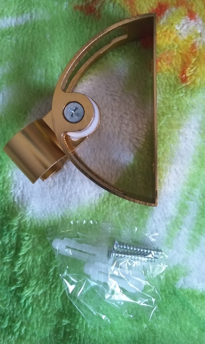 Фотография покупателя товара Держатель для душевой лейки ZEIN Z65, регулируемый, алюминий, золотой - Фото 6