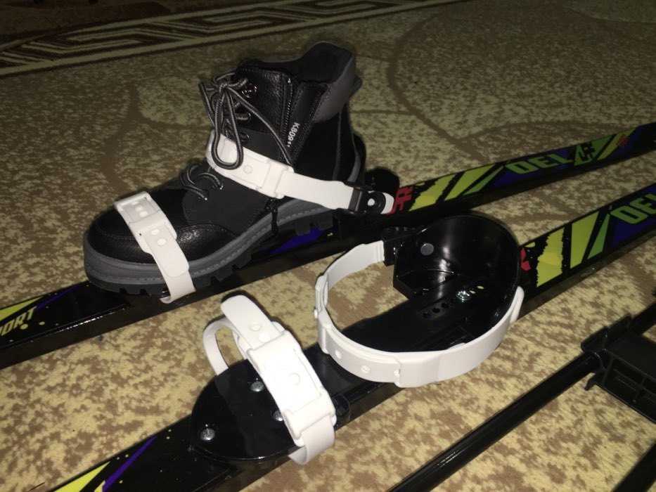 Фотография покупателя товара Лыжи подростковые «Ski Race» с палками, 120/95 см - Фото 3