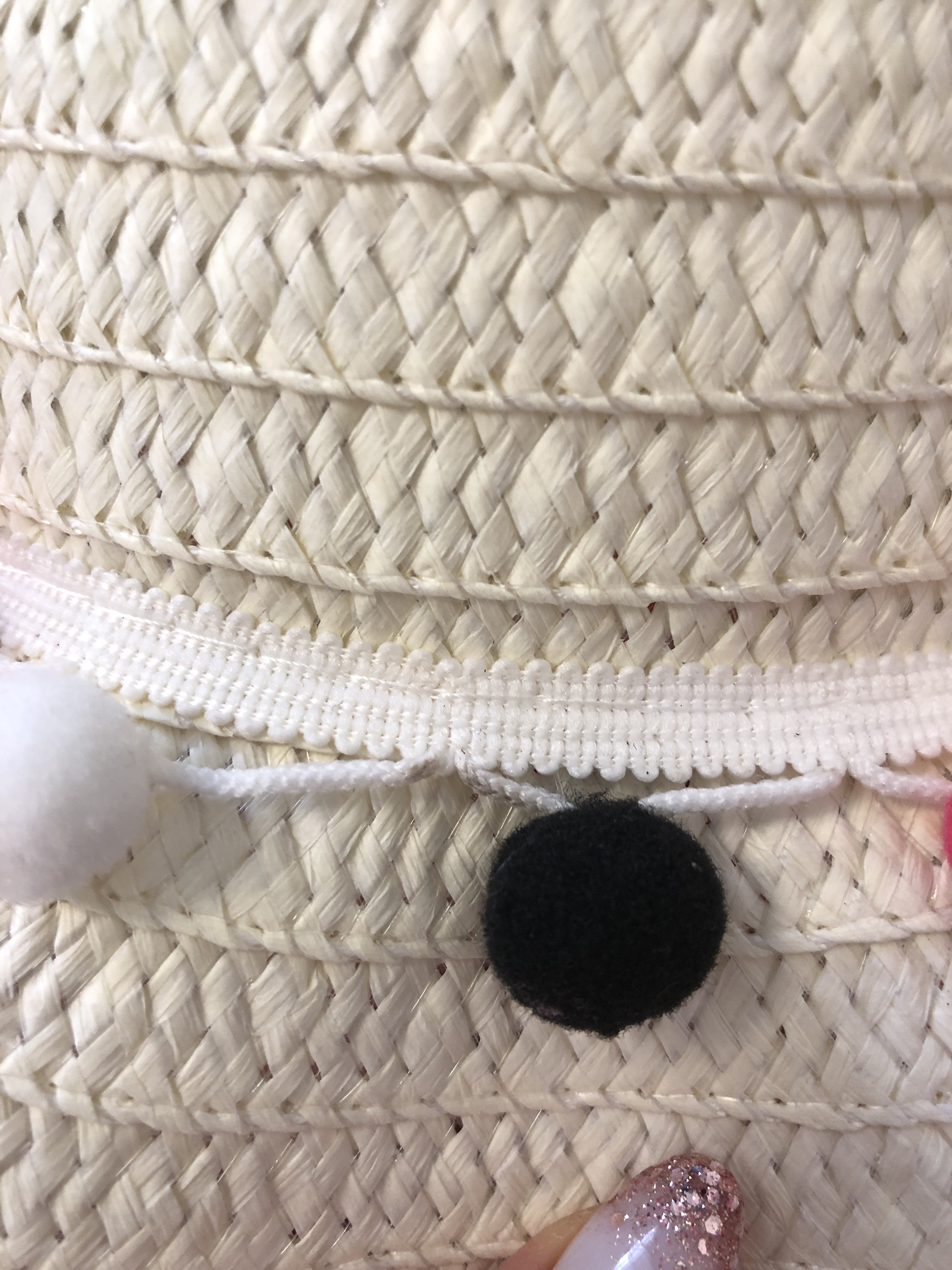 Фотография покупателя товара Шляпа с бомбошками для девочки MINAKU, размер 50, цвет белый - Фото 2