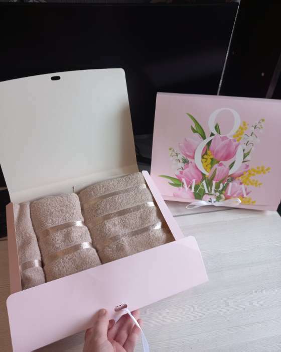 Фотография покупателя товара Коробка подарочная, упаковка, «Счастья в душе», 31×24.5×8 см - Фото 2