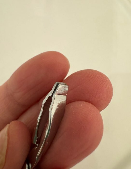 Фотография покупателя товара Пинцет в форме ножниц, прямой, 8,2 см, цвет серебристый