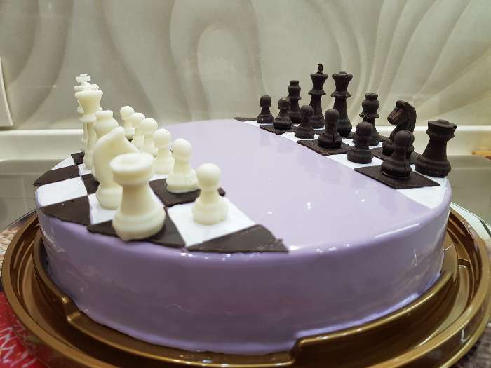 Фотография покупателя товара Форма для украшений Доляна «Шахматы», силикон, 20,6×8,8 см, 16 ячеек, цвет коричневый - Фото 8