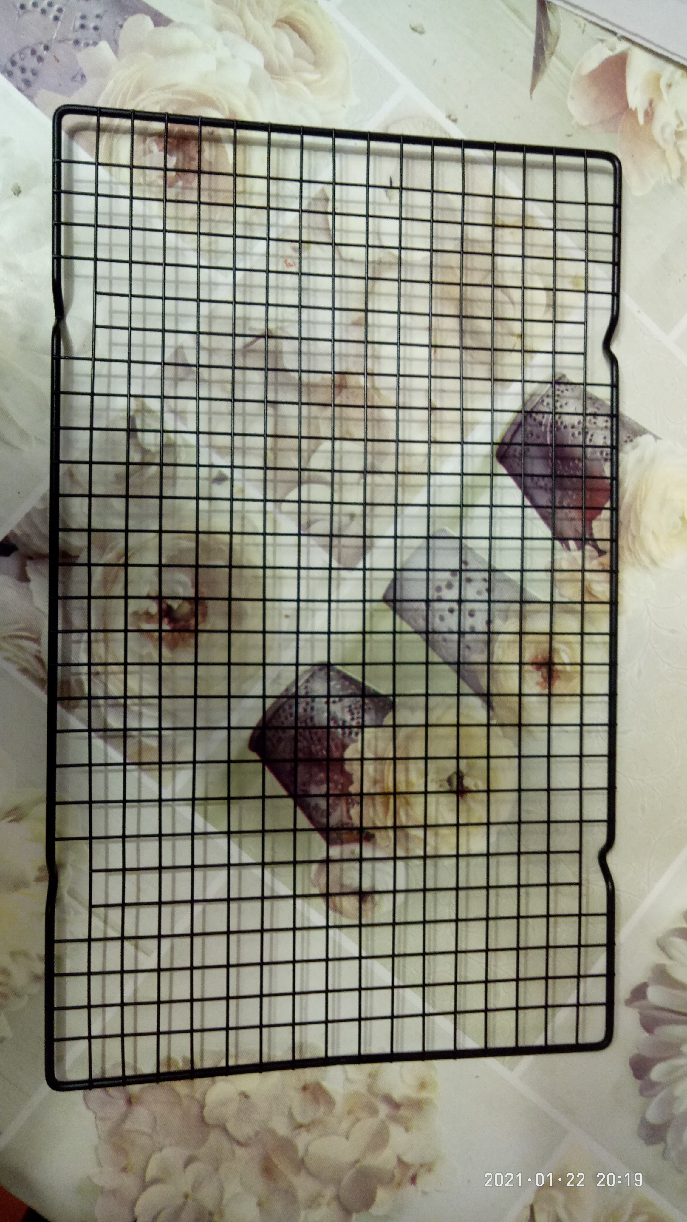 Фотография покупателя товара Решётка для глазирования и остывания кондитерских изделий KONFINETTA, 40×25×1,5 см, цвет чёрный - Фото 40