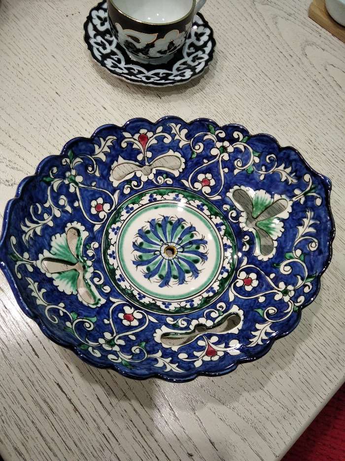 Фотография покупателя товара Фруктовница Риштанская Керамика "Цветы", 25 см, синее, рифлёное, овальное - Фото 3