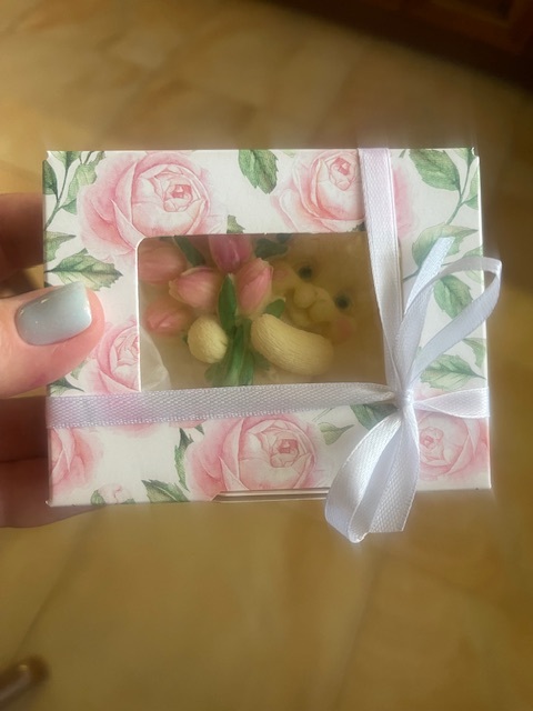 Фотография покупателя товара Кондитерская упаковка, коробка с ламинацией «Самой прекрасной», 10 х 8 х 3.5 см