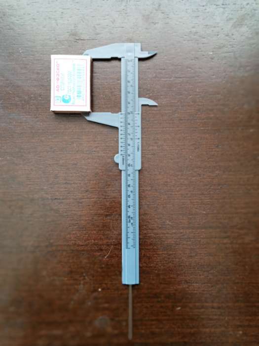Фотография покупателя товара Штангенциркуль ЛОМ, с глубиномером, цена деления 0.05 мм, пластиковый, 150 мм - Фото 3