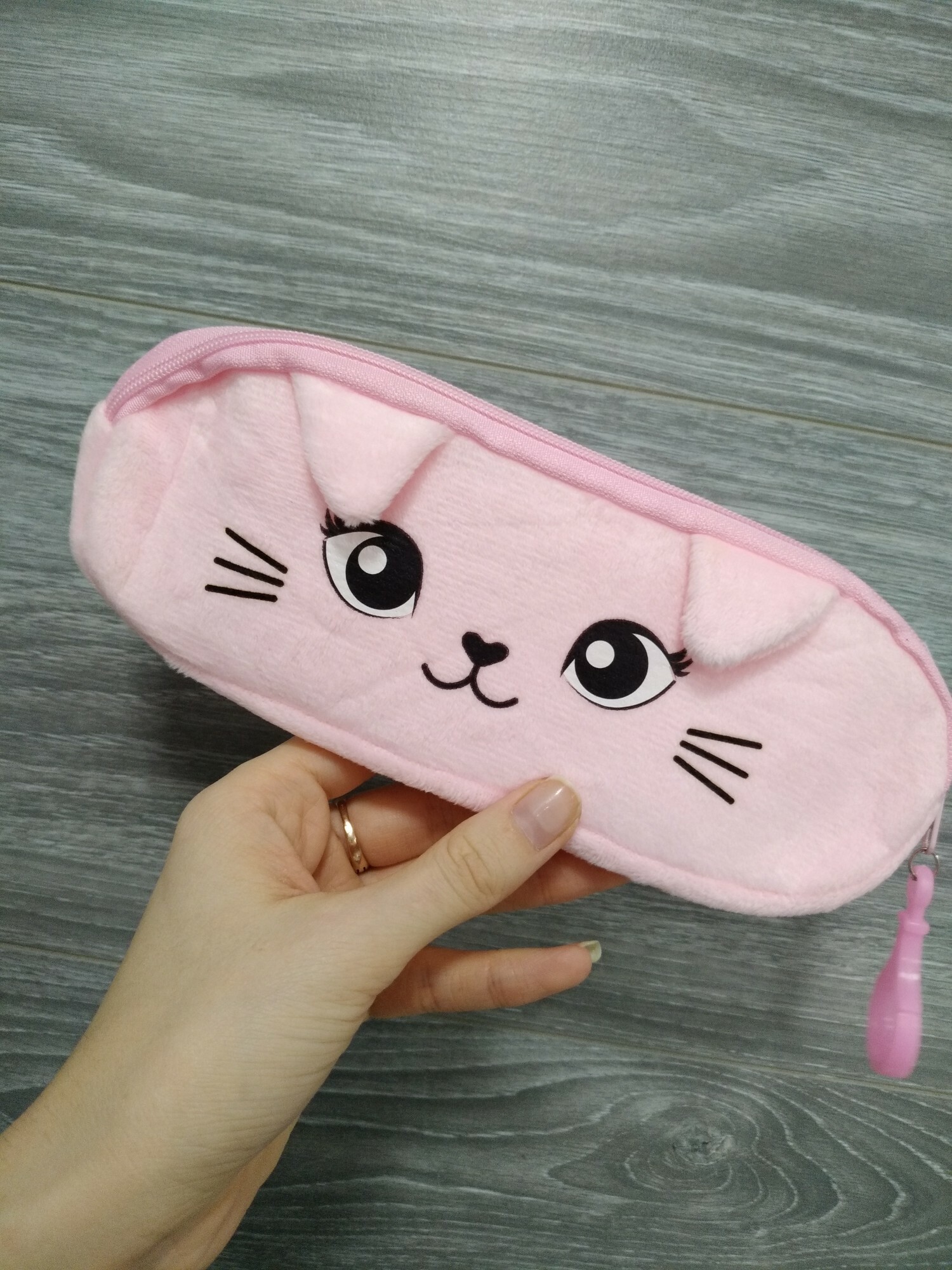 Фотография покупателя товара Пенал школьный «Кошечка», мягкий, 20×6.5 см, плюш, розовый - Фото 1