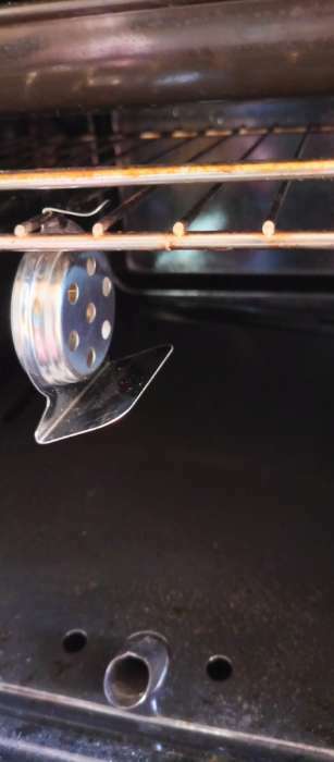 Фотография покупателя товара Термометр «Для духовки», градусник кулинарный, от 50 до 300°С, 7×6×3.5 см - Фото 9