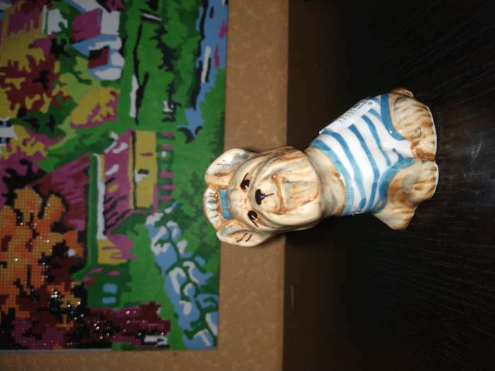 Фотография покупателя товара Статуэтка фарфоровая "Йоркширский терьер маечка синяя", 8 см, авторская роспись - Фото 3