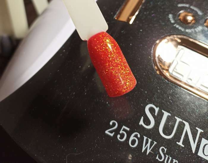 Фотография покупателя товара Гель-лак для ногтей "Горный хрусталь", трёхфазный LED/UV, 10мл, цвет 001 серебристый