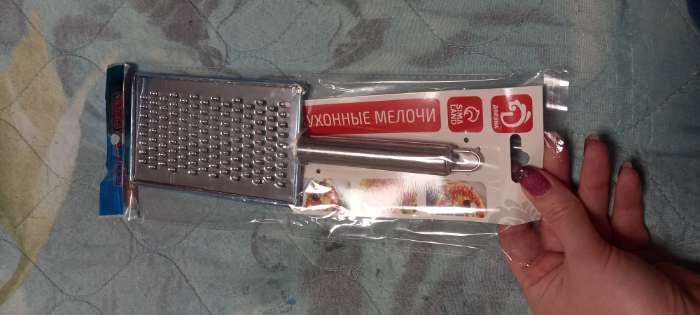 Фотография покупателя товара Тёрка крупная Доляна «Металлик», 14×8 см, с ручкой, цвет серебряный