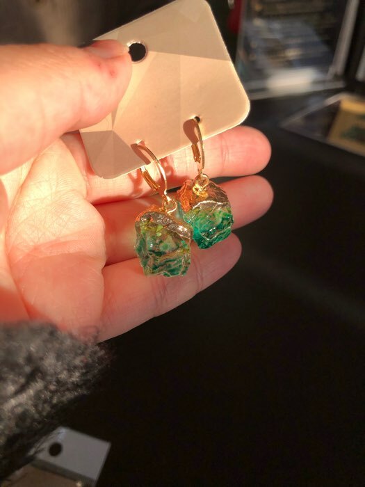 Фотография покупателя товара Серьги «Камни» градиент, цвет сине-зелёный в золоте - Фото 1