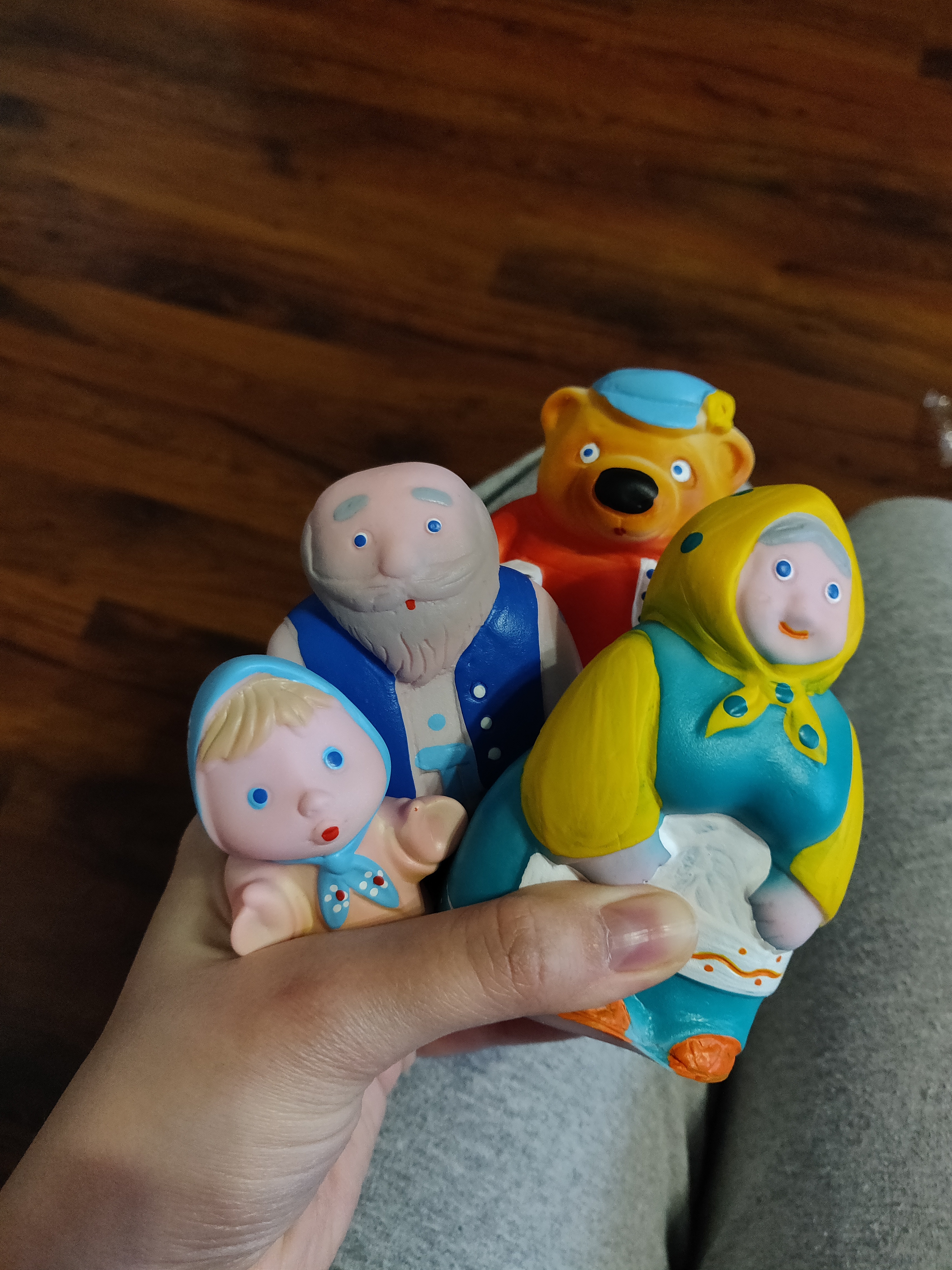 Фотография покупателя товара Набор резиновых игрушек «Машенька и Медведь» - Фото 1