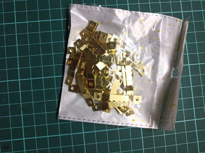 Фотография покупателя товара Зубчатая подвеска для картин, фоторамок металл (набор 40 шт) золото 4х0,5 см