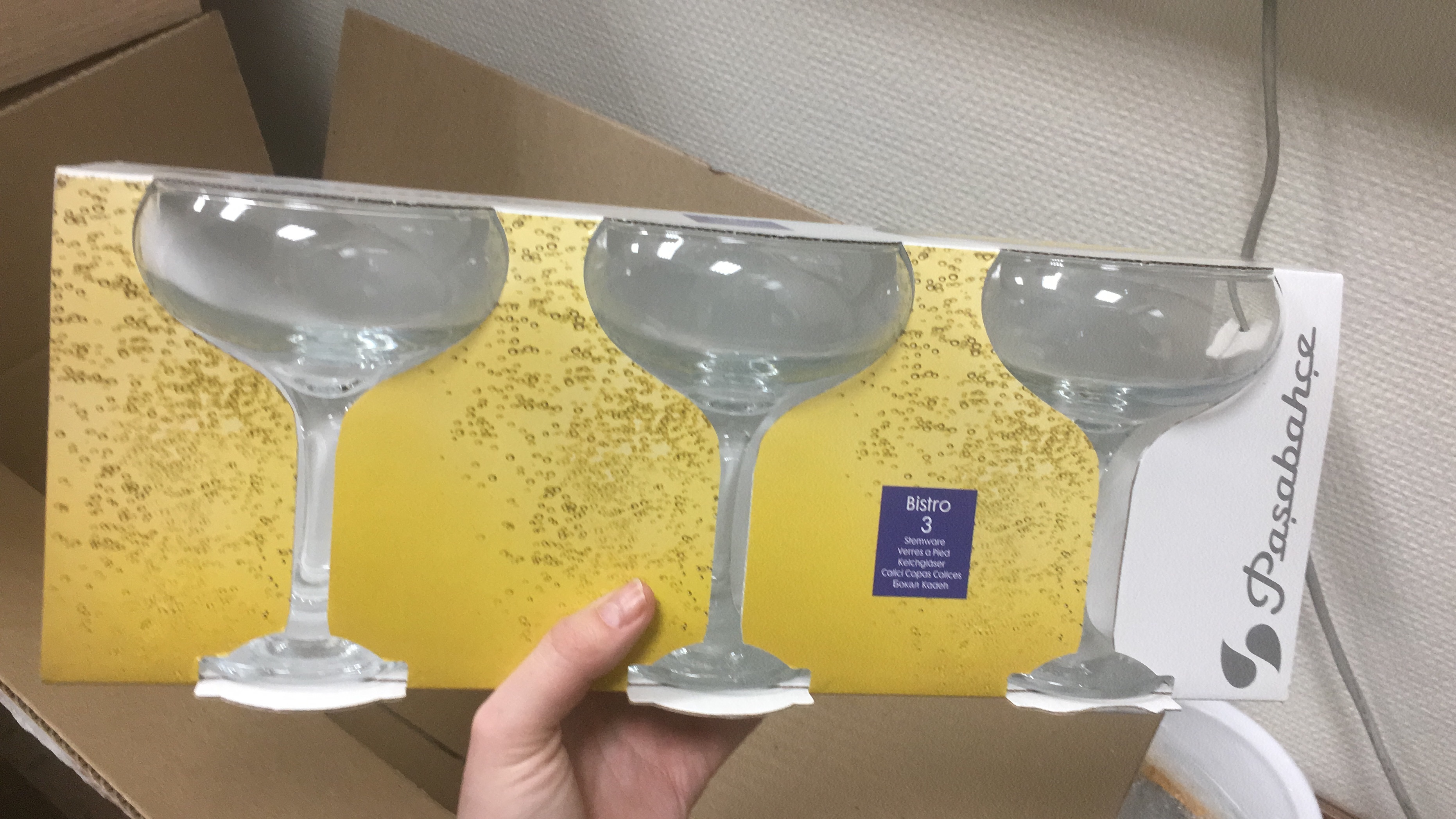 Фотография покупателя товара Набор стеклянных бокалов для шампанского Bistro, 260 мл, 3 шт