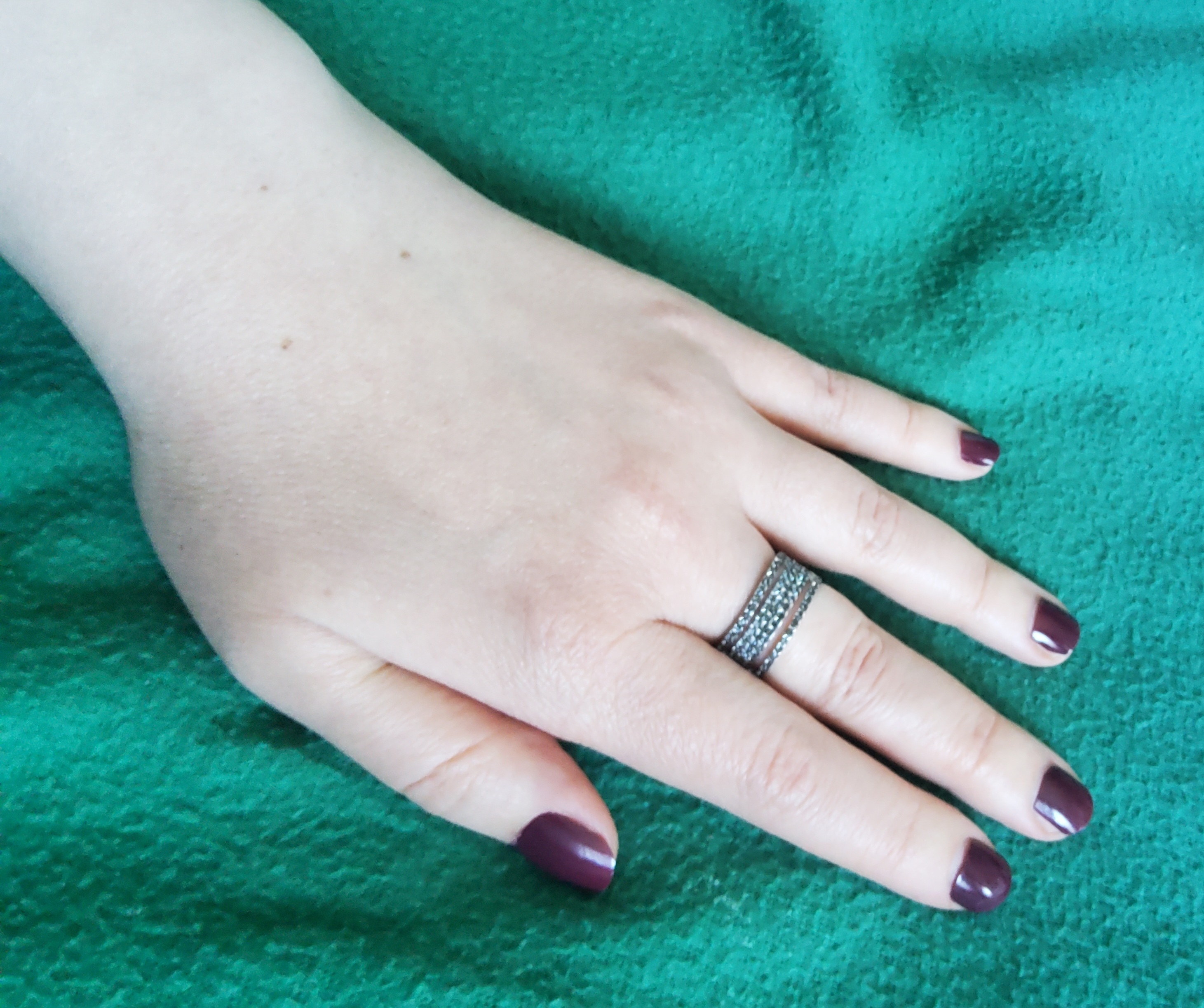 Фотография покупателя товара Кольцо «Минимал» разделение, цвет белый в серебре, безразмерное - Фото 3