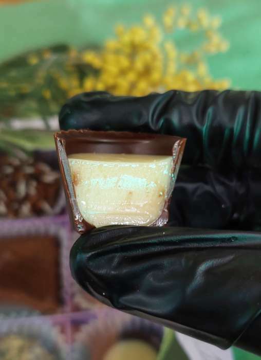 Фотография покупателя товара Форма для шоколада KONFINETTA «Конфетти», 27,5×13,5 см, 21 ячейка - Фото 2