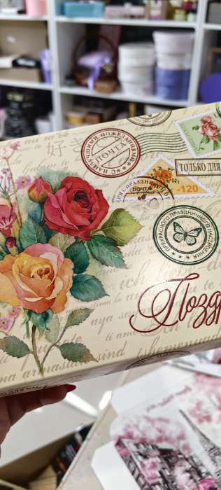 Фотография покупателя товара Подарочная коробка сборная "Поздравляю с розами", 21 х 15 х 5,7 см - Фото 2