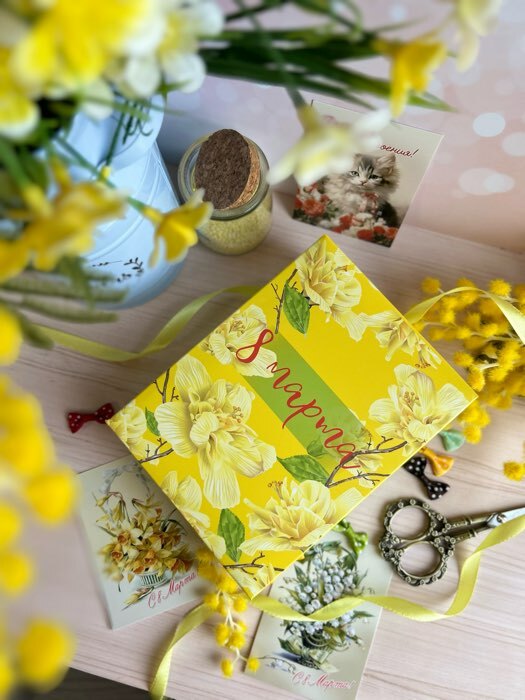 Фотография покупателя товара Подарочная коробка сборная "Мартовские цветы" 16,5 х 12,5 х 5,2 см