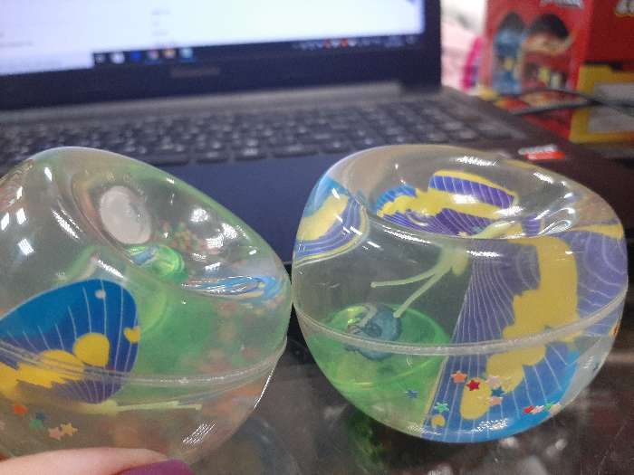Фотография покупателя товара Мяч «Бабочка», световой, с водой 5,5 см, цвета МИКС - Фото 1