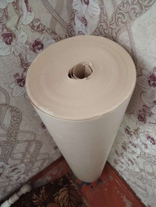 Фотография покупателя товара Бумага газетная для обёртки и упаковки, 0.84×300 м, 45 г/м² - Фото 2