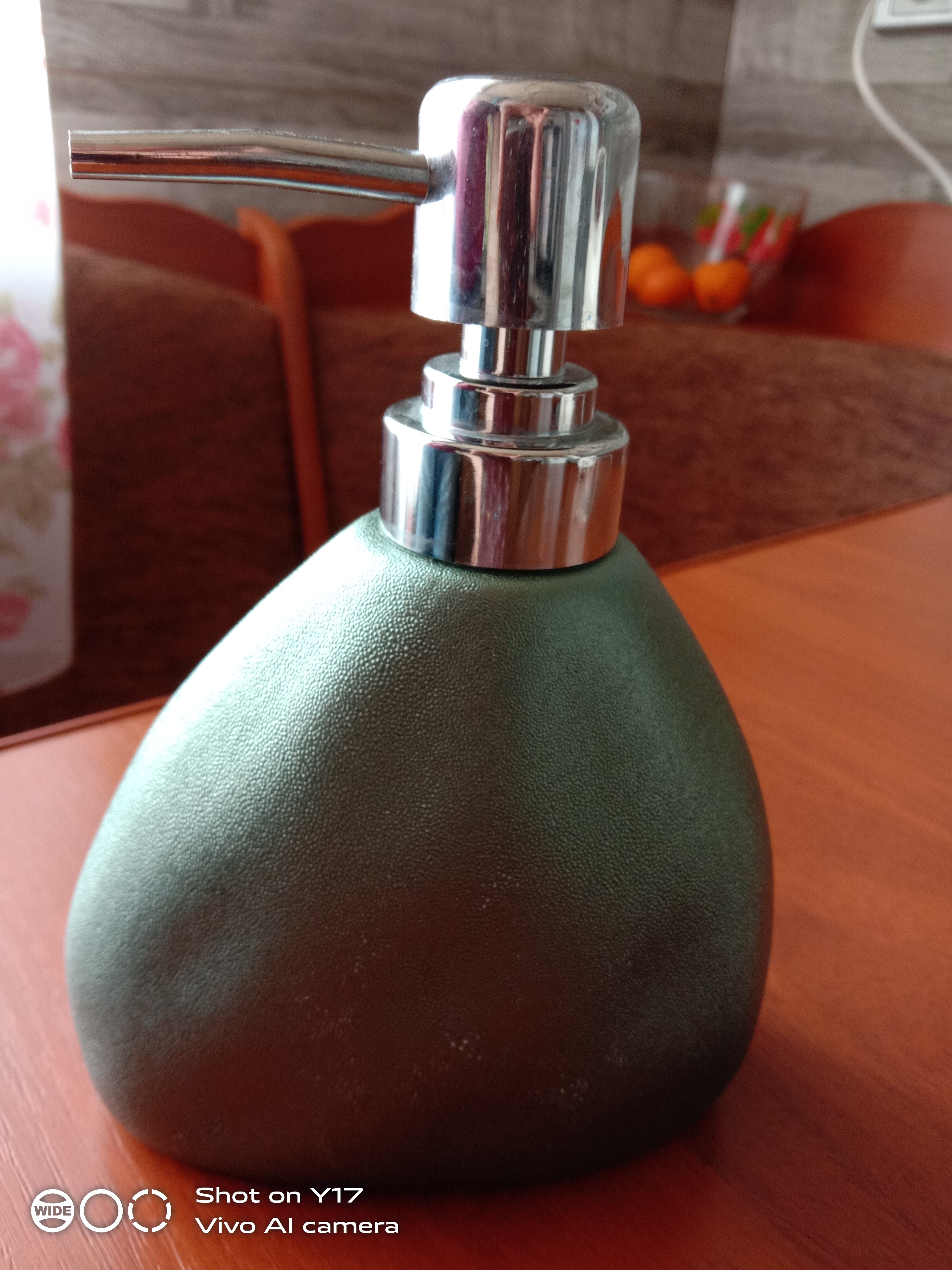 Фотография покупателя товара Дозатор для жидкого мыла Доляна «Мужской», 400 мл, цвет металлик