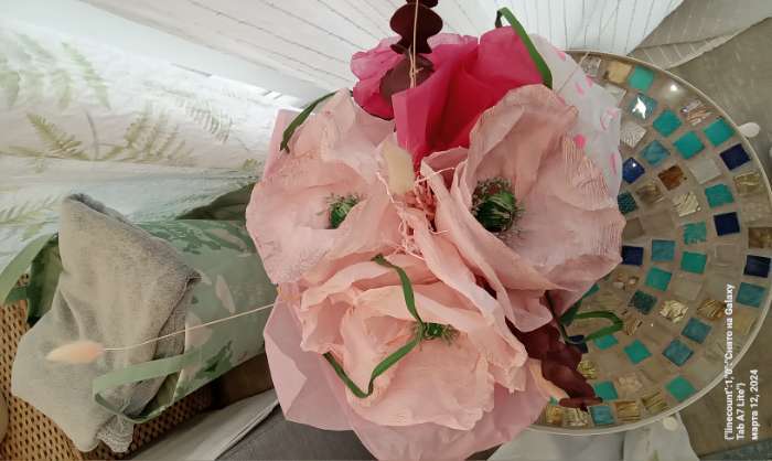 Фотография покупателя товара Бумага гофрированная, 948 "Бледно-розовая (камелия)", 50 см х 2,5 м - Фото 4