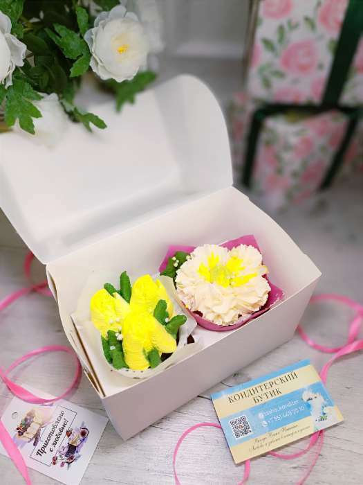 Фотография покупателя товара Коробка для капкейков, кондитерская упаковка с окном, 2 ячейки, «Розы», 16 х 10 х 10 см - Фото 4