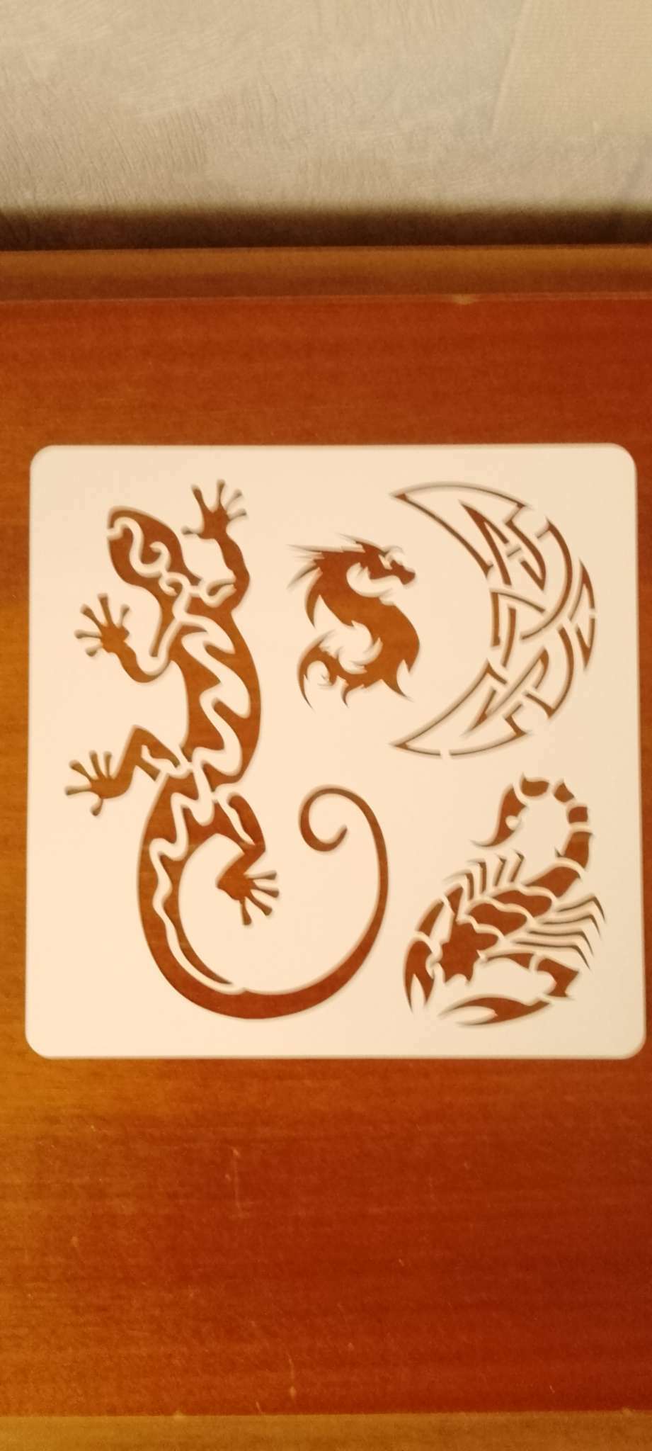 Фотография покупателя товара Трафарет для татуировки "Ящерица, дракон" 15х15 см - Фото 1