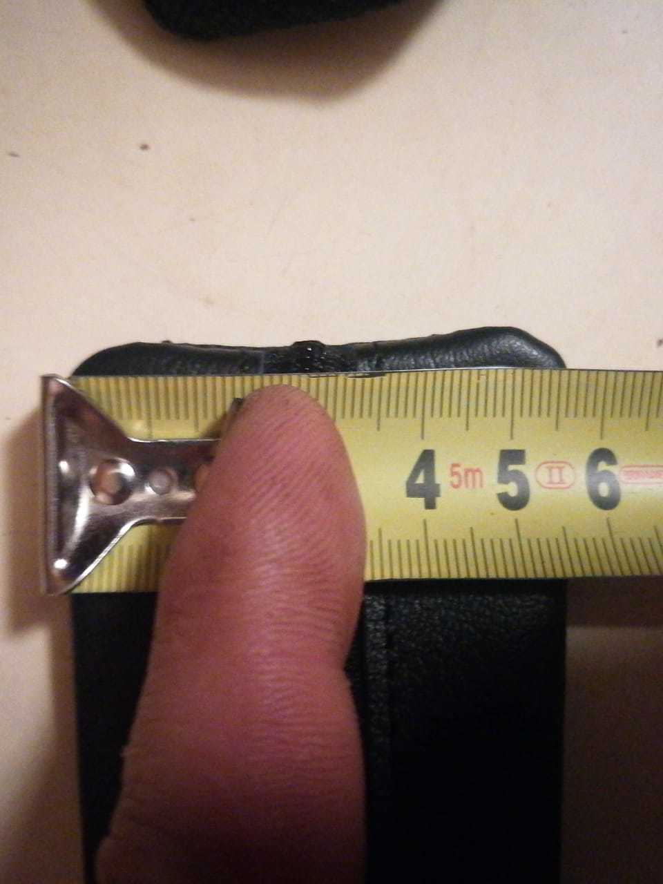 Фотография покупателя товара Ключница на молнии, длина 12 см, кольцо, цвет чёрный