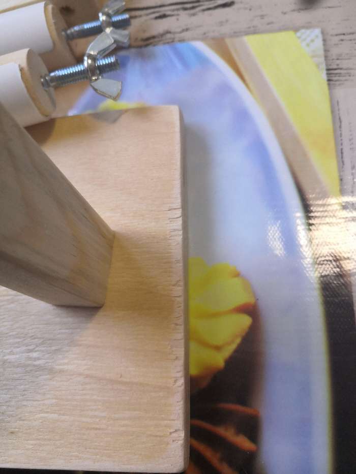 Фотография покупателя товара Пяльцы-рамка для вышивания, 20 × 20 см, с подставкой, цвет светлое дерево - Фото 6