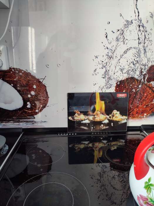 Фотография покупателя товара Доска разделочная «Пламя» 20×30 см, стеклянная