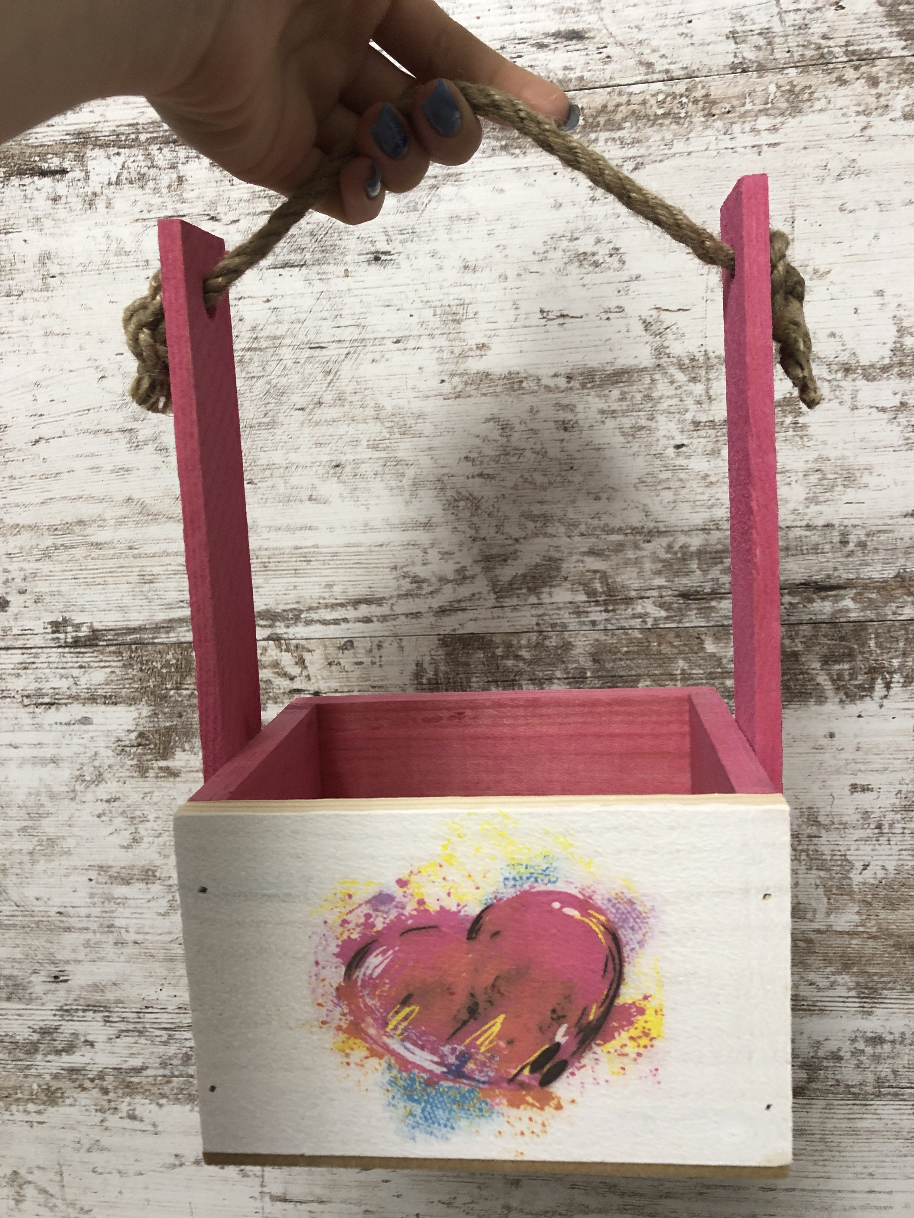 Фотография покупателя товара Кашпо деревянное, 15×12×8.5(25) см "Пауль и Любовь. Сердце акварельное", с принтом - Фото 3