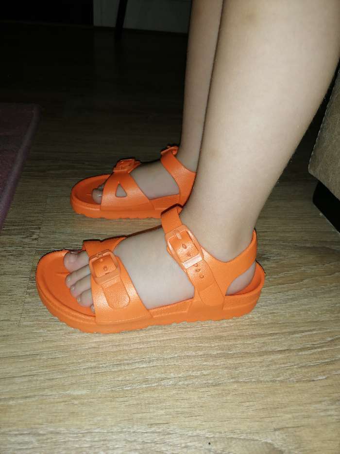 Фотография покупателя товара Сандалии детские, цвет оранжевый, размер 28 - Фото 3