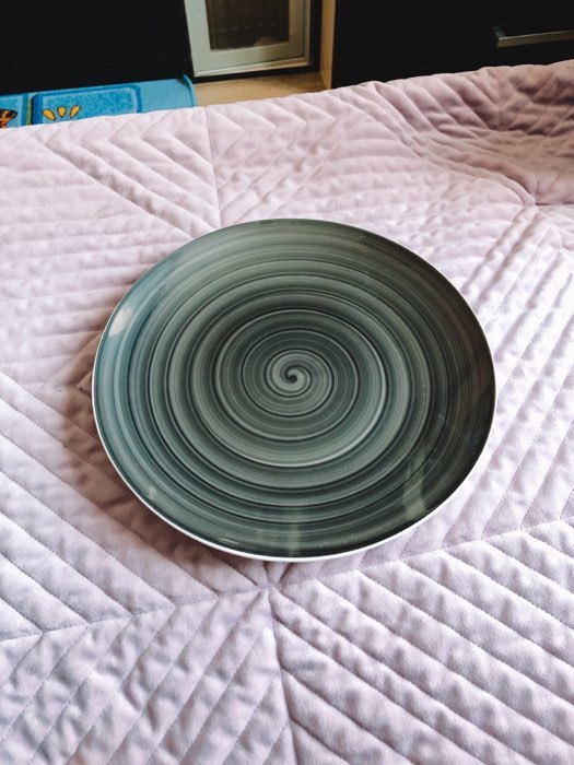 Фотография покупателя товара Тарелка фарфоровая Infinity, d=24 см, цвет бирюзовый - Фото 6