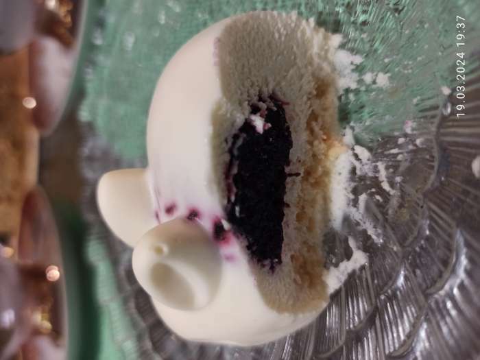 Фотография покупателя товара Форма для муссовых десертов и выпечки KONFINETTA «Кролик», силикон, 29×17,2×4,3 см, 6 ячеек (8,5×5,5), цвет белый