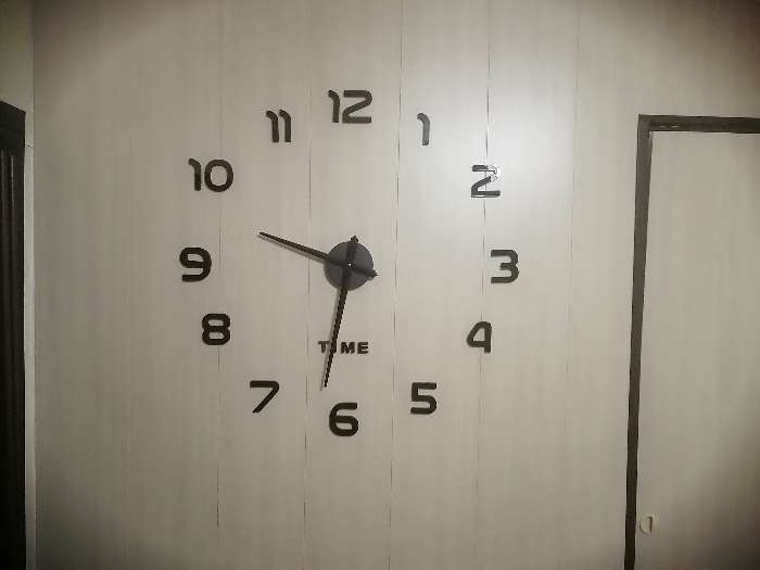 Фотография покупателя товара Часы-наклейка, серия: DIY, "Элегант", дискретный ход, d-120 см, 1 АА, черные - Фото 7
