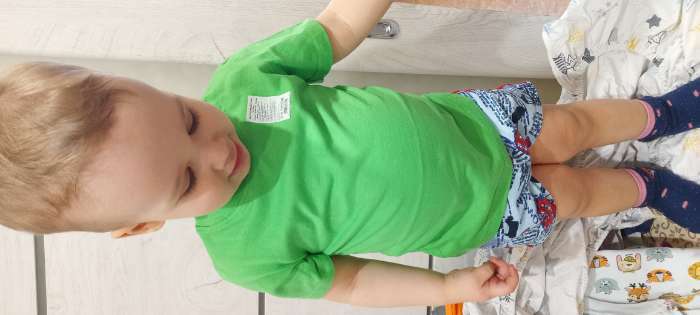 Фотография покупателя товара Футболка детская, цвет зелёный, рост 110 см - Фото 2