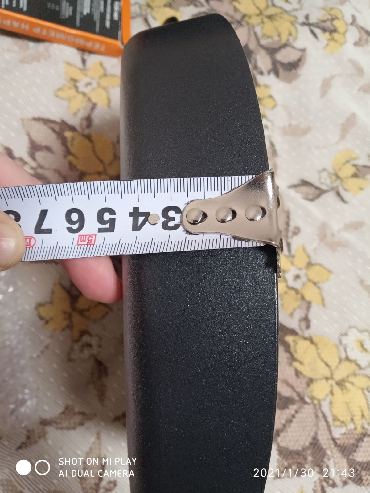 Фотография покупателя товара Сковорода «Дарья», d=28 см, съёмная ручка, антипригарное покрытие, цвет чёрный - Фото 2