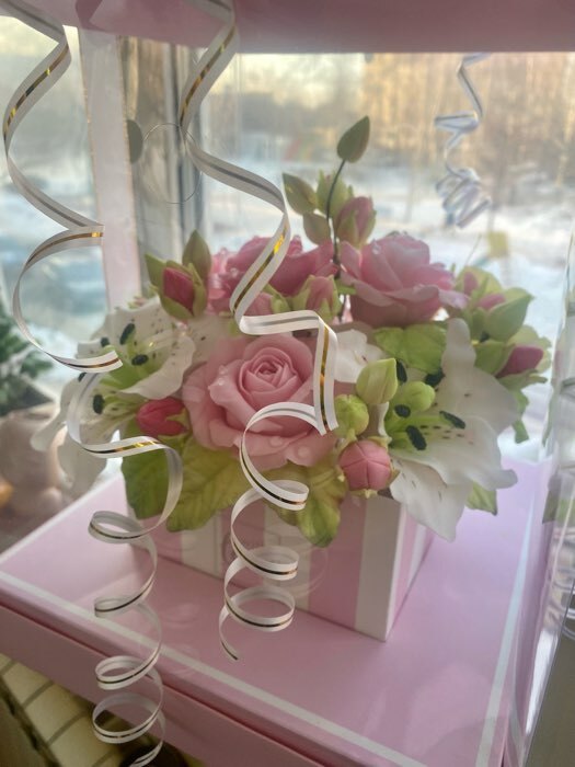 Фотография покупателя товара Коробка подарочная для цветов с вазой и PVC окнами складная, упаковка, With Love 23 х 30 х 23 см