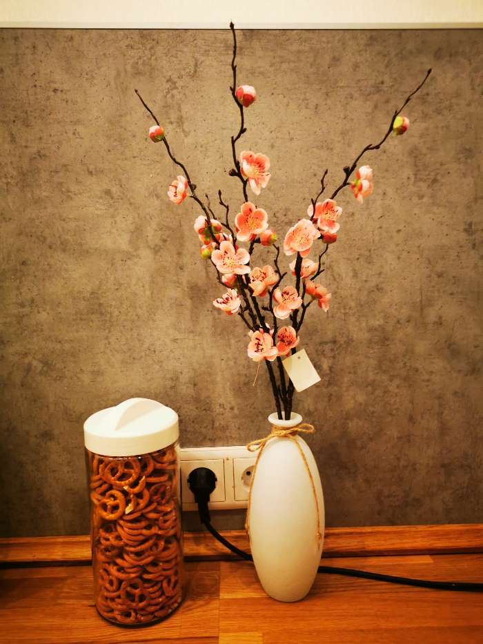 Фотография покупателя товара Цветы искусственные "Веточка сакуры" 2,5х42 см, белый - Фото 10