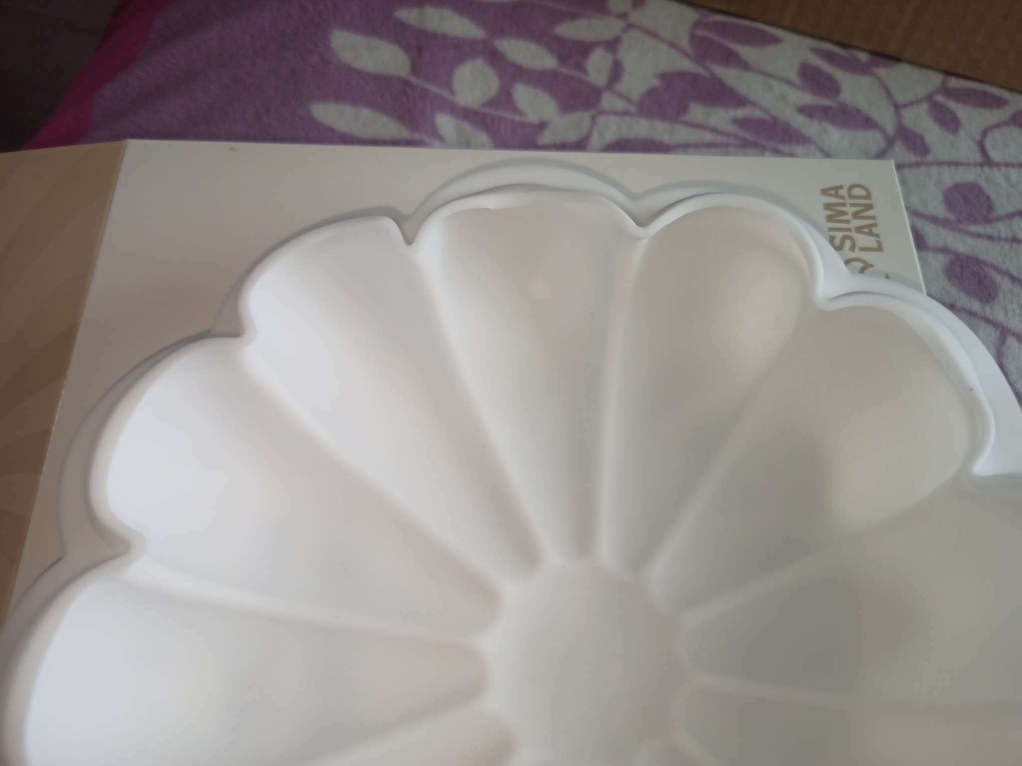 Фотография покупателя товара Форма для муссовых десертов и выпечки KONFINETTA «Ромашка», силикон, 22×4,5 см, цвет белый - Фото 10